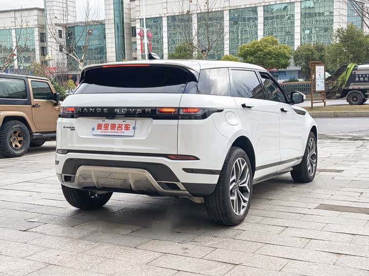 Фото 4 - Land Rover Range Rover Evoque L