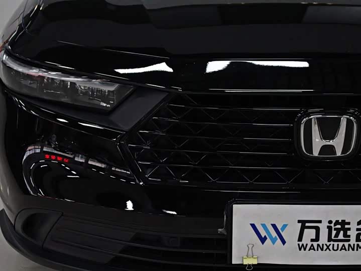 Фото 3 - Honda Accord