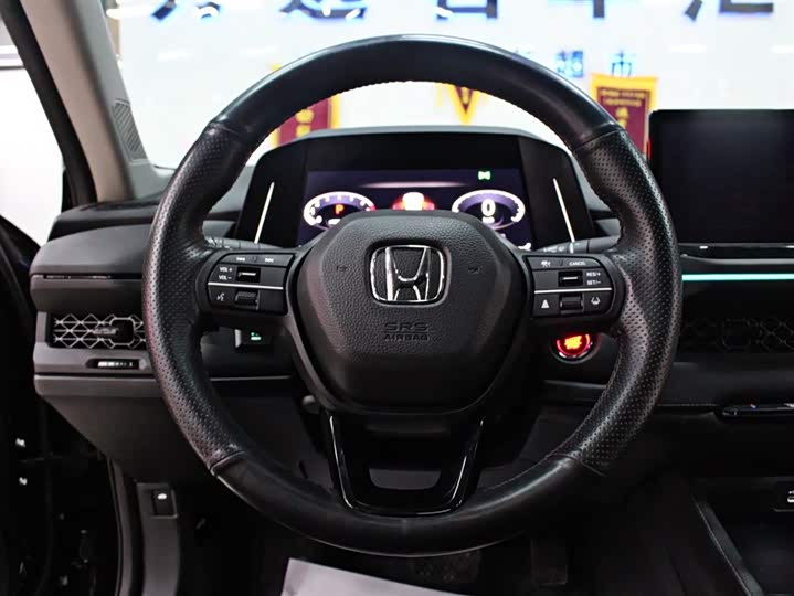Фото 6 - Honda Accord