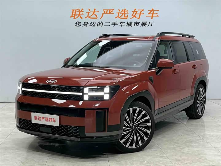 Фото 1 - Hyundai Santa Fe