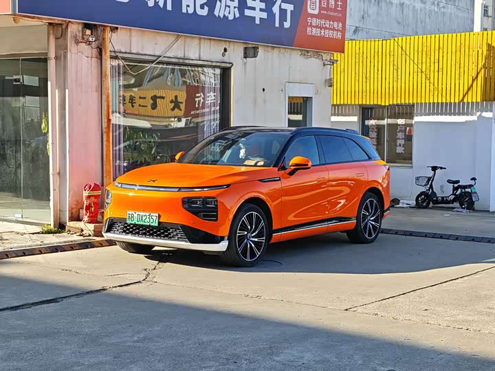 Фото 1 - XPeng G9