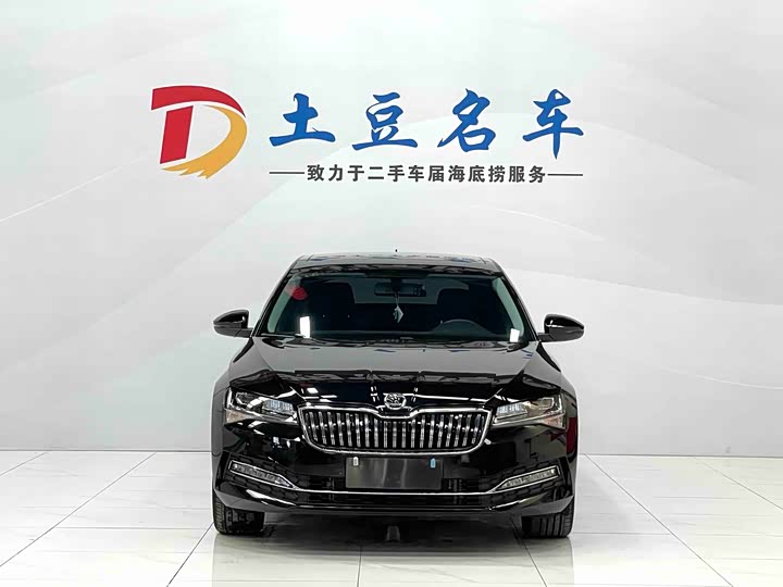 Фото 2 - Skoda Superb