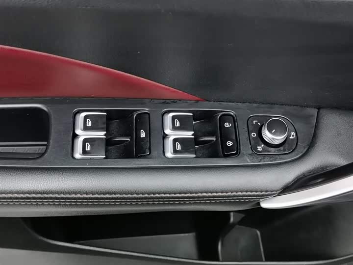 Photo 9 - Geely Coolray