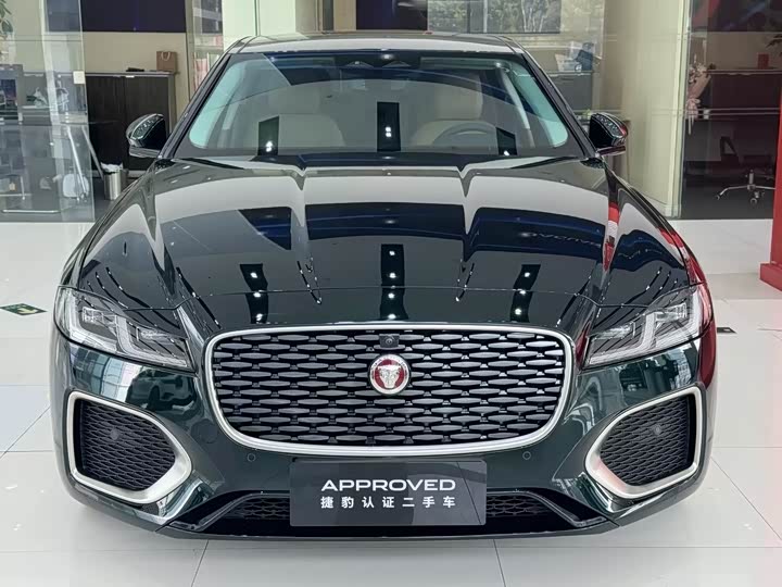 Фото 3 - Jaguar XF L