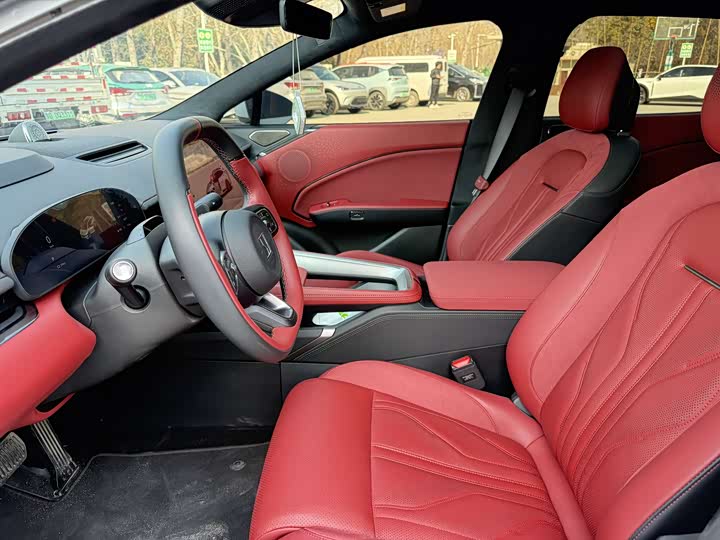 Фото 4 - Zeekr 007 GT