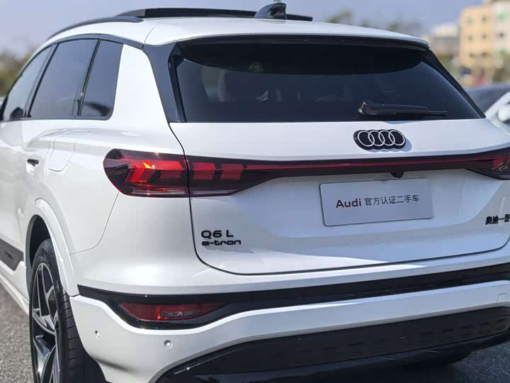 Фото 9 - Audi Q6L e-tron