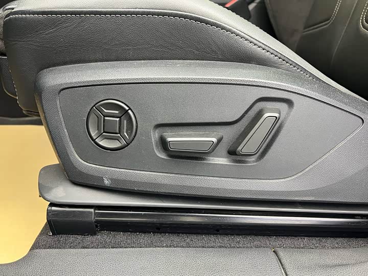 Фото 7 - Audi Q3 Sportback