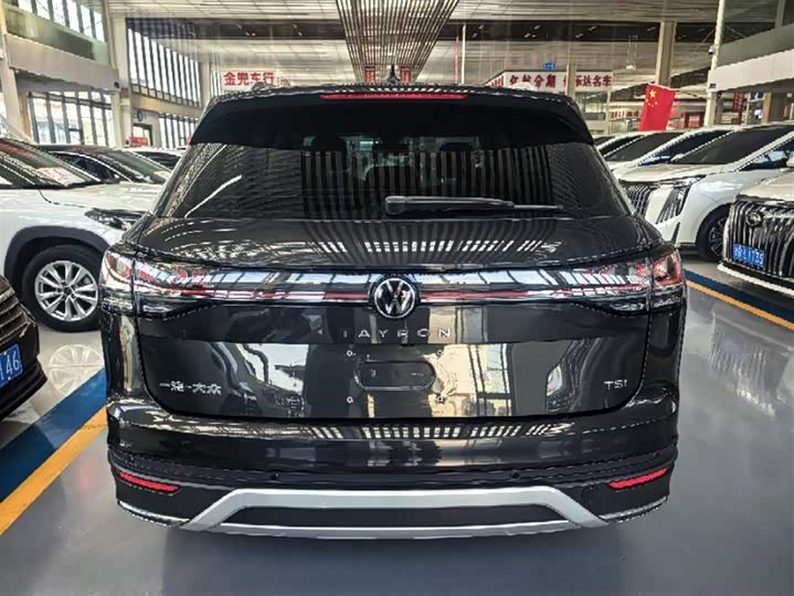 Фото 3 - Volkswagen Tayron