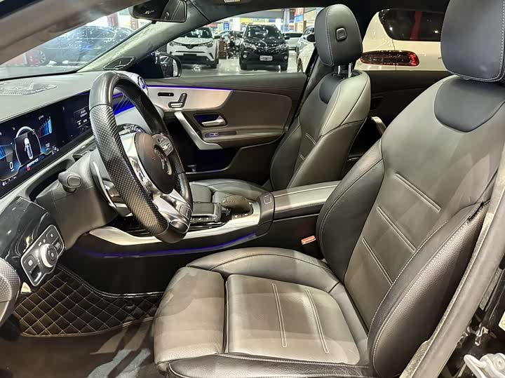 Фото 5 - Mercedes-Benz A-Class AMG