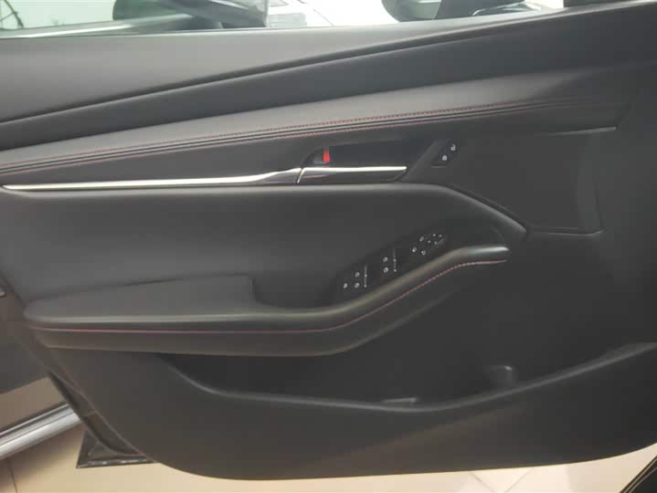 Фото 7 - Mazda 3 (Axela)