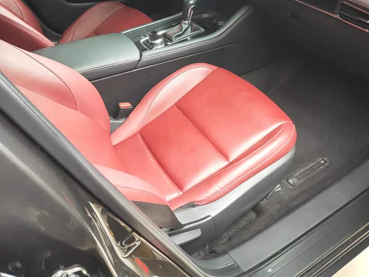 Фото 8 - Mazda 3 (Axela)