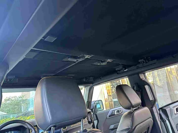 Фото 6 - Ford Bronco