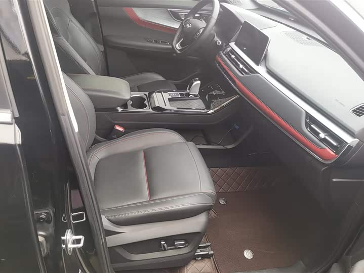 Фото 8 - Chery Tiggo 7