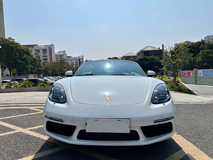 Фото 2 - Porsche 718