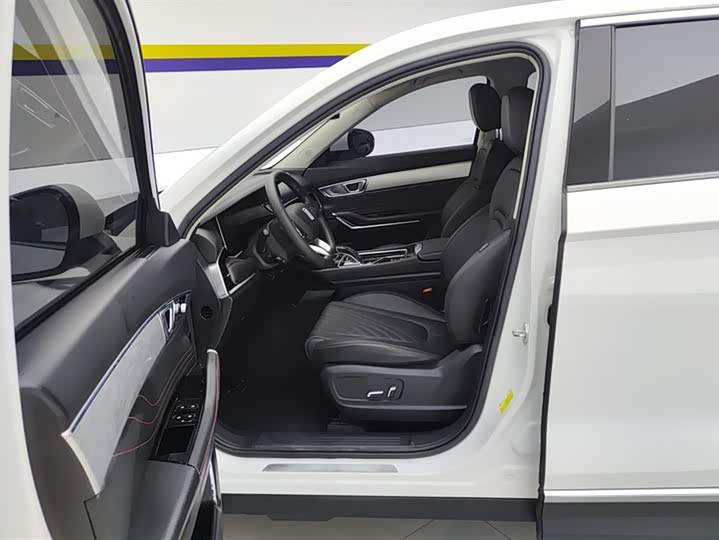 Фото 9 - Bestune T99