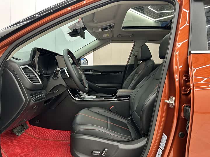 Фото 4 - Kia KX3