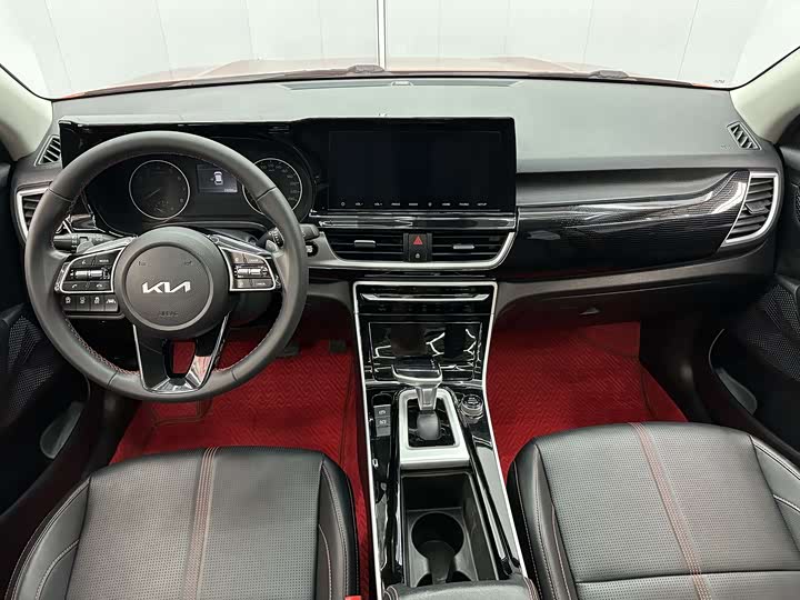 Фото 6 - Kia KX3