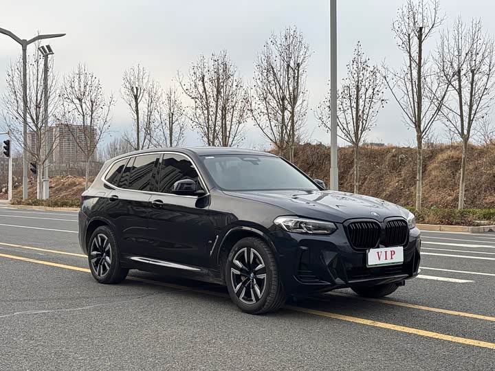 Фото 2 - BMW iX3