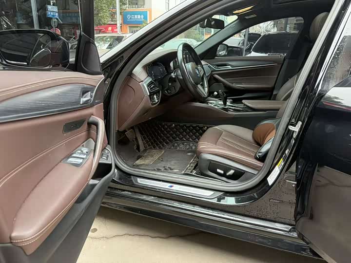 Фото 6 - BMW 5 Series Hybrid