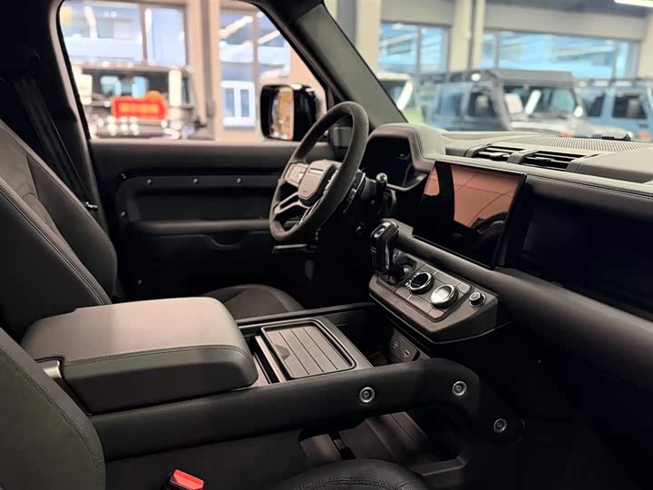 Фото 6 - Land Rover Defender