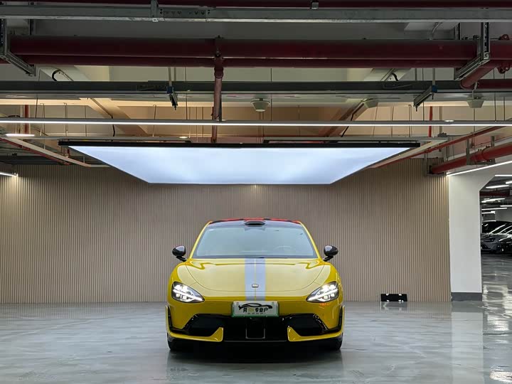 Фото 2 - Xiaomi SU7 Ultra