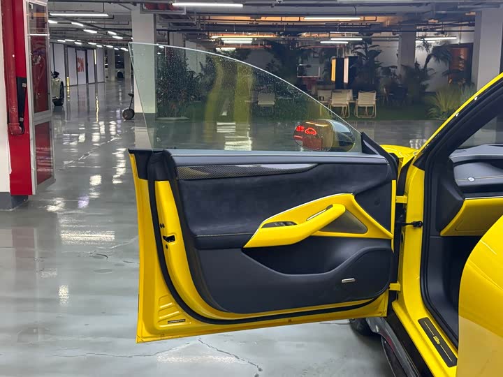 Фото 5 - Xiaomi SU7 Ultra