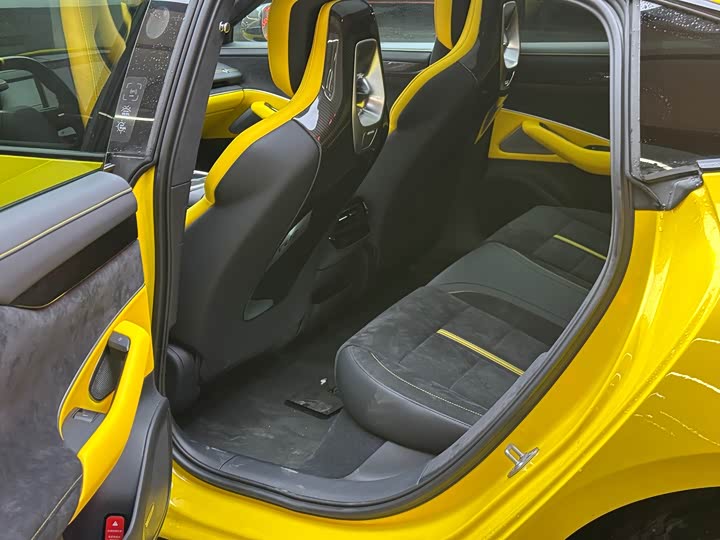 Фото 9 - Xiaomi SU7 Ultra