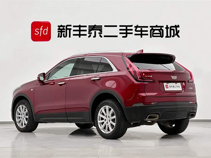 Фото 6 - Cadillac XT4