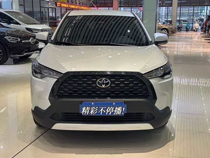 Фото 2 - Toyota Corolla Cross