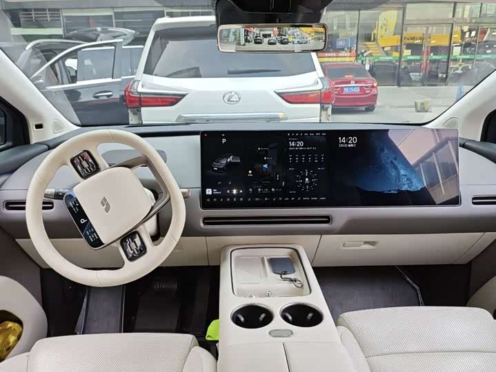 Фото 5 - LiXiang i8