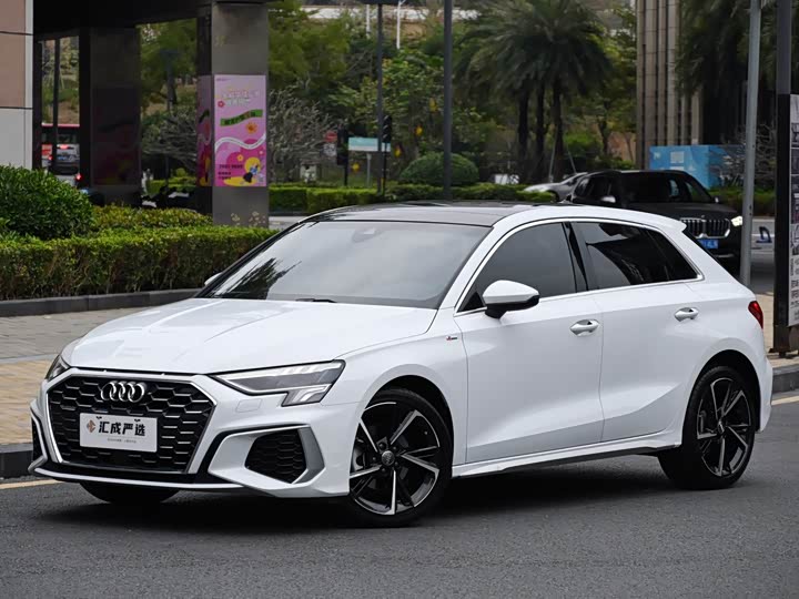 Фото 1 - Audi A3