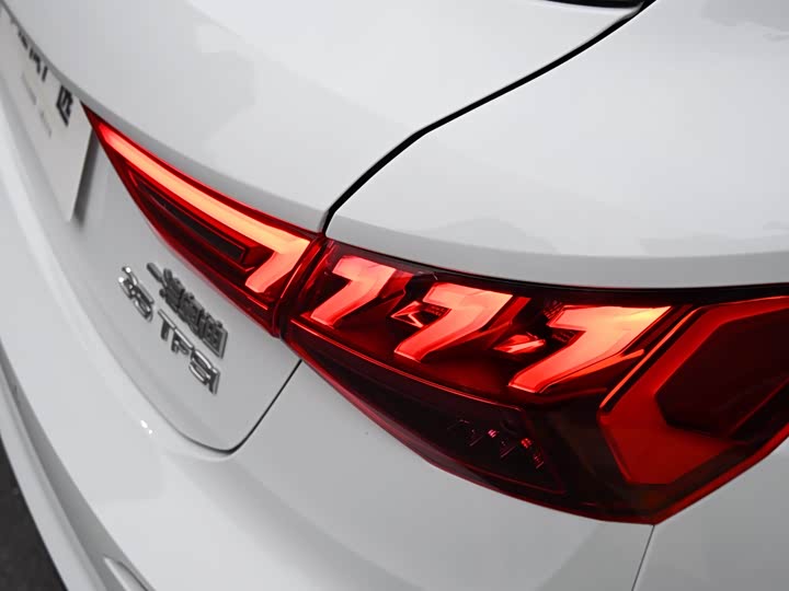 Фото 9 - Audi A3