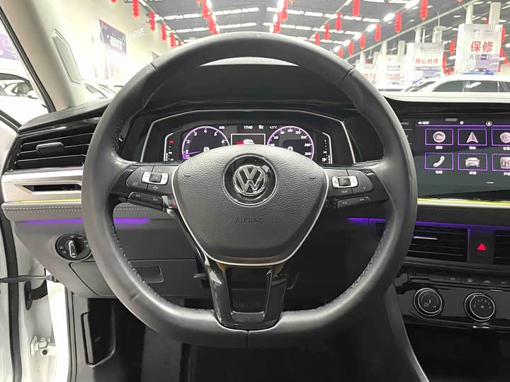 Фото 4 - Volkswagen Sagitar L