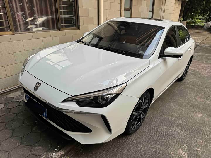 Фото 1 - Roewe i5