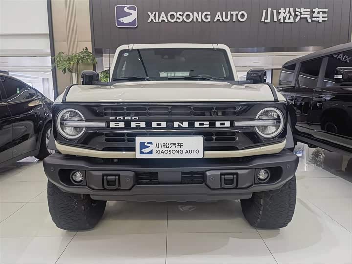 Фото 2 - Ford Bronco