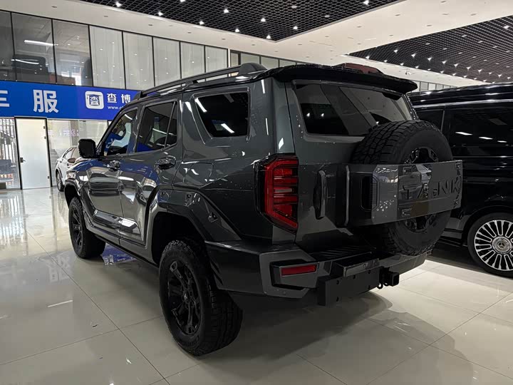 Фото 4 - Tank 400 Hybrid