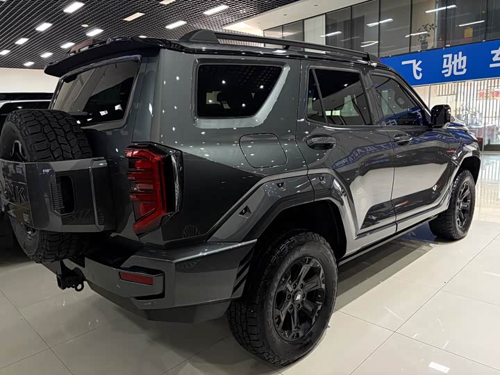 Фото 7 - Tank 400 Hybrid