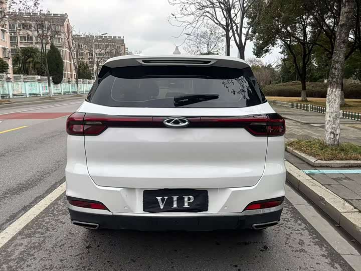 Фото 8 - Chery Tiggo 7