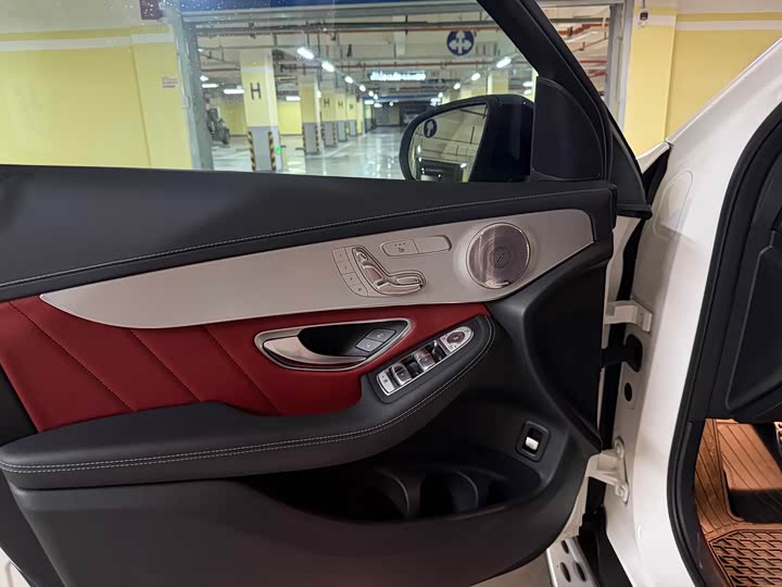 Фото 5 - Mercedes-Benz GLC-Class AMG