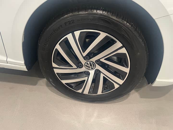 Фото 4 - Volkswagen Lavida