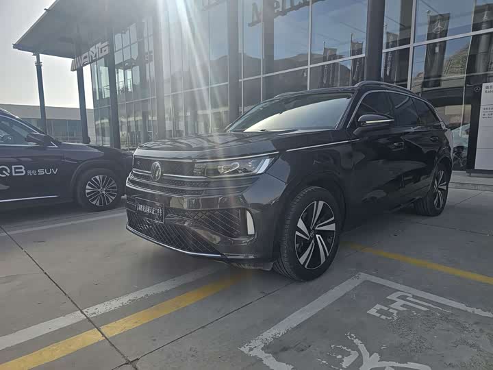 Фото 2 - Volkswagen Tavendor