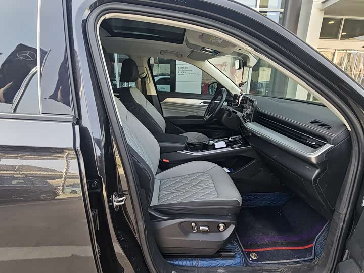 Фото 5 - Volkswagen Tavendor