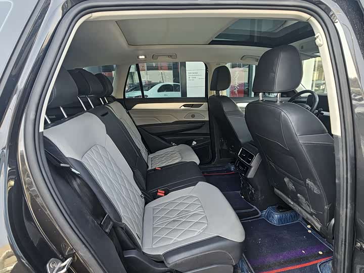 Фото 6 - Volkswagen Tavendor