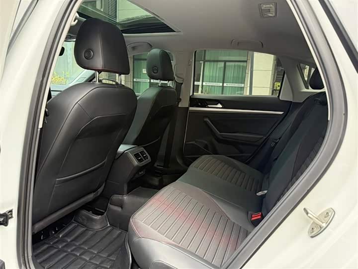 Фото 6 - Volkswagen Lavida