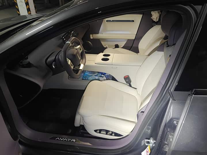 Фото 9 - Avatr 06