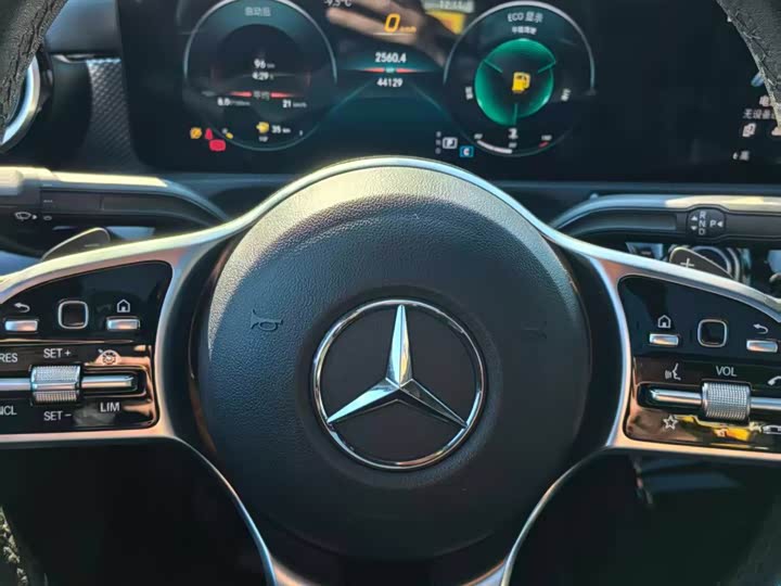 Фото 9 - Mercedes-Benz A-Class