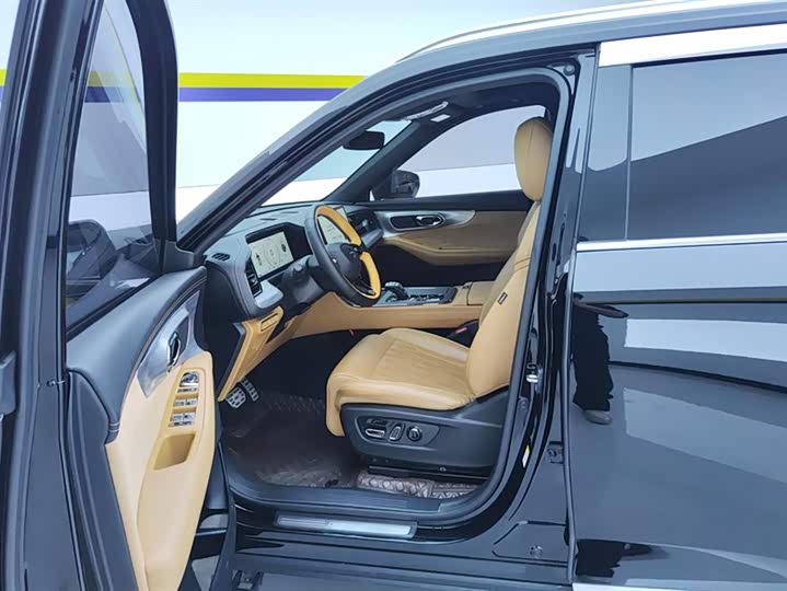 Фото 9 - GAC Trumpchi GS8