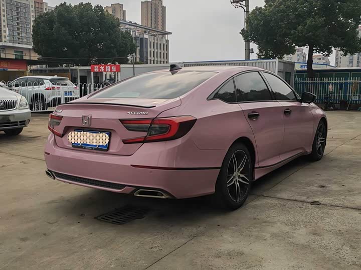 Фото 6 - Honda Accord