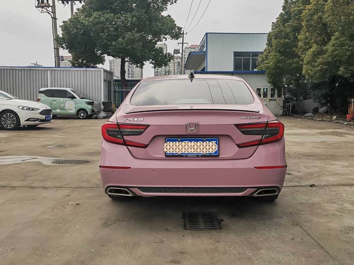 Фото 7 - Honda Accord