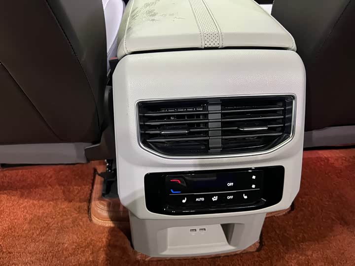 Фото 9 - Volkswagen Talagon